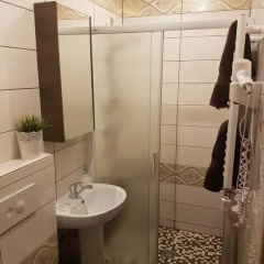Отель Zana old town apartaments ванная фото 2