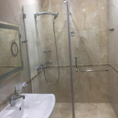 Апартаменты Luxe Apartment at North Avenue ванная