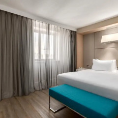 Отель NH Nice 4* Стандартный семейный номер с двуспальной кроватью фото 2