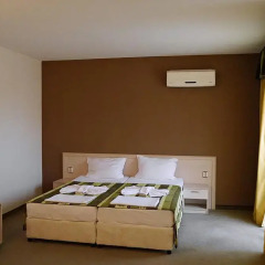 Апартаменты Avalon Freya Apartments Солнечный берег комната для гостей фото 3