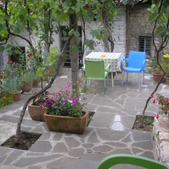Отель Hostel Lorenc Албания, Берат - отзывы, цены и фото номеров - забронировать отель Hostel Lorenc онлайн фото 11