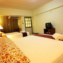 Отель Regent Ramkhamhaeng 22 3* Улучшенный номер с различными типами кроватей фото 2