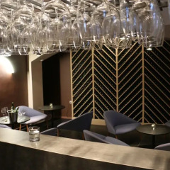 Апартаменты D22 Luxury Apartments Old Town гостиничный бар