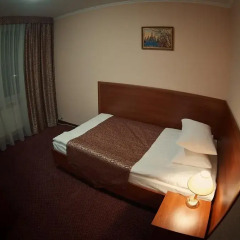 Mir Hotel In Rovno 3* Улучшенный номер