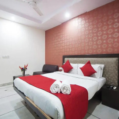 Hotel Apra International 3* Номер Делюкс с различными типами кроватей фото 6