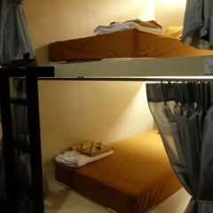 Loma Hostel at Phuket Town Кровать в общем номере с двухъярусной кроватью фото 10