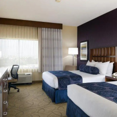 Отель DoubleTree by Hilton Carson 3* Стандартный номер с различными типами кроватей фото 5