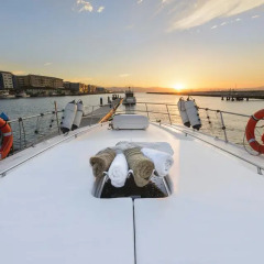 Luxury Yacht Hotel спортивное сооружение
