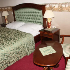 Hotel Grahor 4* Улучшенный номер с двуспальной кроватью фото 5