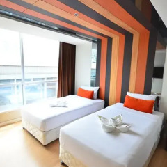 Отель H-Residence 3* Улучшенный номер с различными типами кроватей фото 10