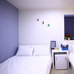 Отель Road Myeongdong Guesthouse 2* Стандартный номер с различными типами кроватей фото 9