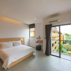 My Hotel 3* Улучшенный номер с двуспальной кроватью фото 2