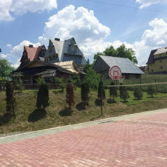 Отель Ośrodek Wypoczynkowy Bernadetta Мурзасихле парковка