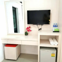 Phuthara Hostel Номер Делюкс разные типы кроватей фото 6