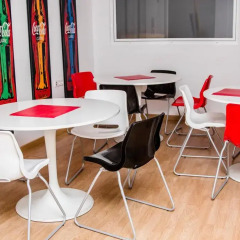 Отель Cool & Chic Hostel Испания, Оспиталет-де-Льобрегат - отзывы, цены и фото номеров - забронировать отель Cool & Chic Hostel онлайн питание