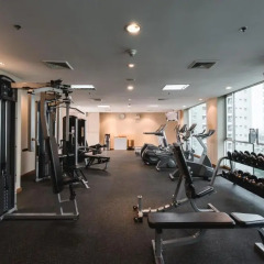 Отель Adelphi Suites Sukhumvit By Compass Hospitality Бангкок фитнесс-зал фото 2