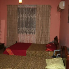 Golden Pizza Hotel & Restaurant комната для гостей фото 2