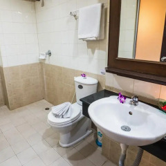 Hawaii Patong Hotel 3* Улучшенный номер с двуспальной кроватью фото 17