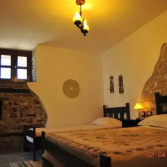 Отель Guesthouse Kris Берат комната для гостей фото 5