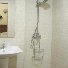 Отель Hostal Flor De Lis- Lojo Испания, Кониль-де-ла-Фронтера - отзывы, цены и фото номеров - забронировать отель Hostal Flor De Lis- Lojo онлайн ванная фото 2