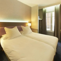 Отель Hôtel Poussin 3* Стандартный номер с двуспальной кроватью