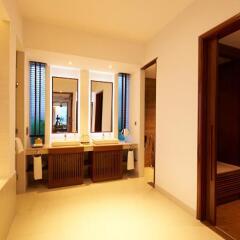 Отель Sunrise Premium Resort Hoi An 5* Вилла с различными типами кроватей фото 9