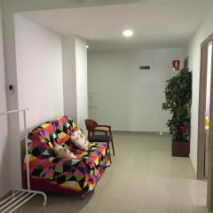 Отель Go Bcn Hostal Ideal Badal интерьер отеля фото 3