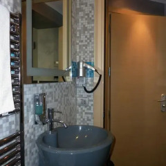 Pop Inn Hostel Стандартный номер с различными типами кроватей фото 11