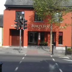 Отель Forty Four Main Street 2* Стандартный номер с различными типами кроватей фото 12
