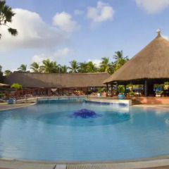 Отель Kairaba Beach Hotel Отель Kairaba Beach Hotel в Серекунде