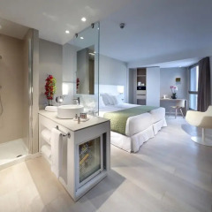 Отель Barceló Bilbao Nervión 4* Улучшенный номер с различными типами кроватей