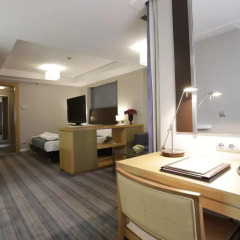 Отель Housez Suites Улучшенный люкс фото 3