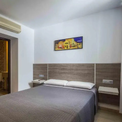 Отель Hostal Campito Улучшенный номер с различными типами кроватей фото 3