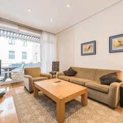 Отель Apartamentos Los Jeronimos Испания, Мадрид - отзывы, цены и фото номеров - забронировать отель Apartamentos Los Jeronimos онлайн комната для гостей фото 2