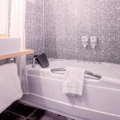 Hotel Alize Mouscron 4* Люкс с различными типами кроватей фото 4