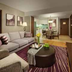 Отель Ascott Raffles City Chengdu Улучшенные апартаменты с различными типами кроватей фото 2