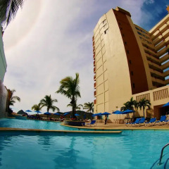 Отель Las Flores Beach Resort бассейн фото 2