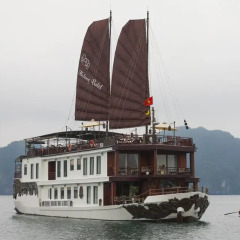 Отель Violet Cruise - Heritage Line