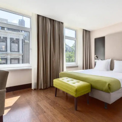 Отель NH Amsterdam Centre 4* Стандартный номер с двуспальной кроватью фото 3