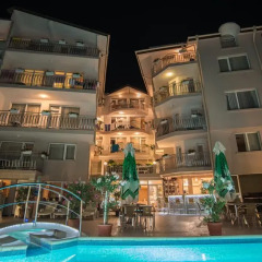 Nassi Hotel бассейн фото 3