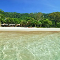 Отель La Laanta Hideaway Resort пляж фото 2