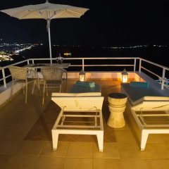 Отель Aqua Luxury Suites Апартаменты с различными типами кроватей фото 5