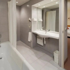 Astoria Hotel 3* Номер Делюкс фото 8