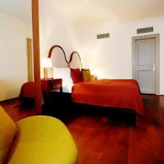 Iron Gate Hotel and Suites 5* Улучшенный номер с различными типами кроватей фото 3