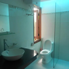 Отель Wooden House II Holiday Rental Хойан ванная