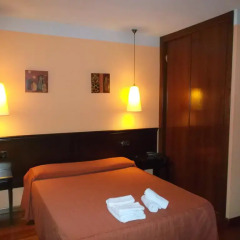 Hotel La Fuente Канделарио комната для гостей