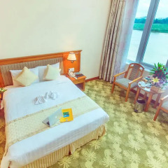 My Tra Riverside Hotel 3* Номер Делюкс с различными типами кроватей фото 4