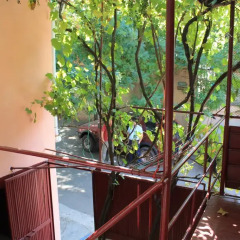 Отель Hostel Old City Sololaki Грузия, Тбилиси - отзывы, цены и фото номеров - забронировать отель Hostel Old City Sololaki онлайн балкон