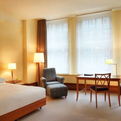 Отель Park Hyatt Hamburg 5* Стандартный номер с различными типами кроватей фото 4