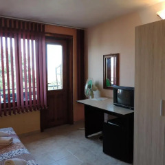 Отель Guest House Bakish Obzor Болгария, Аврен - отзывы, цены и фото номеров - забронировать отель Guest House Bakish Obzor онлайн удобства в номере фото 2